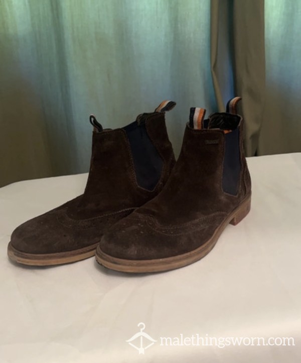 Used Chelsea Boots