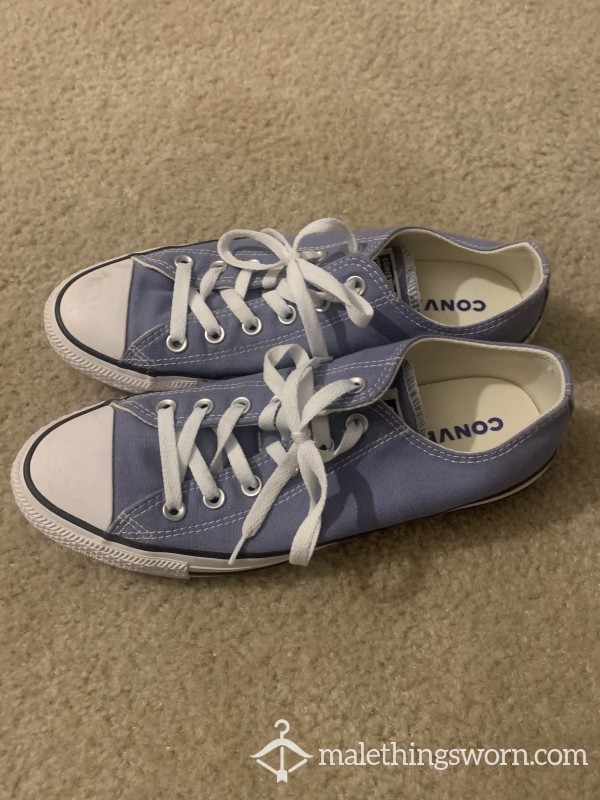 Used Classic Blue Converse (Size 8 US)
