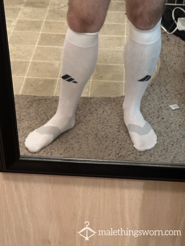 Used Men’s Adidas Size 9 Soccer Socks