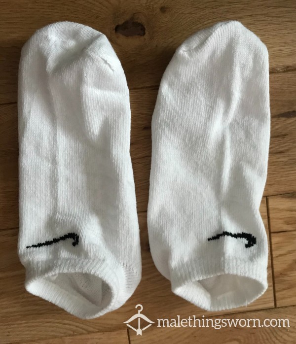 Used Men's Nike White Trainer Sneaker Socks - Ready To Be Customised For You