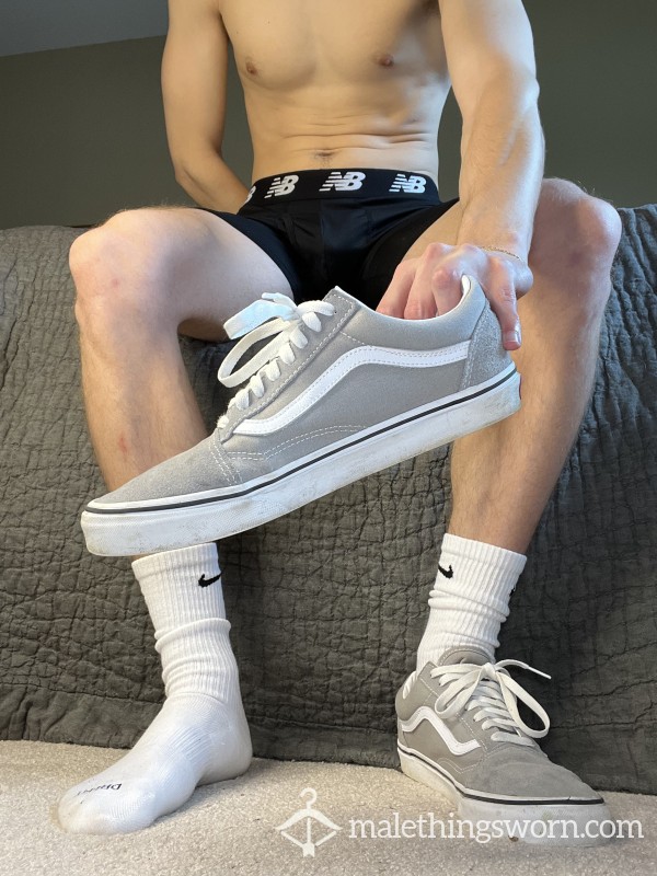 USED SKATE SHOES - GRAY VANS By An ALPHA JOCK TWINK