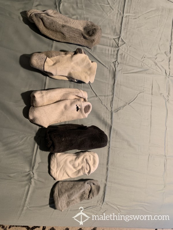 Various Pairs Of Socks!