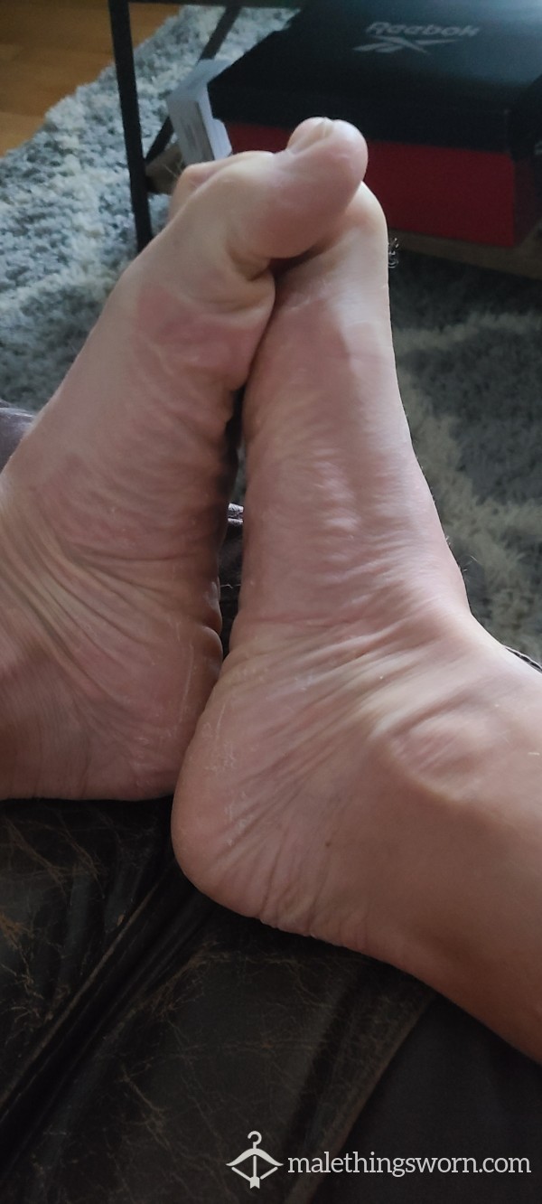 Vaseline On Feet photo