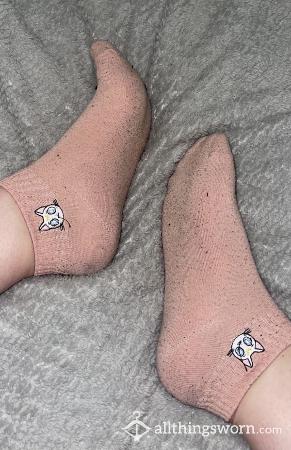 Very Old Pink Kitty Socks