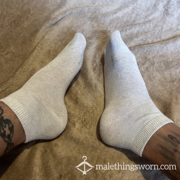 Very Sweaty White Ankle/Trainer Socks 🧦🥵💦
