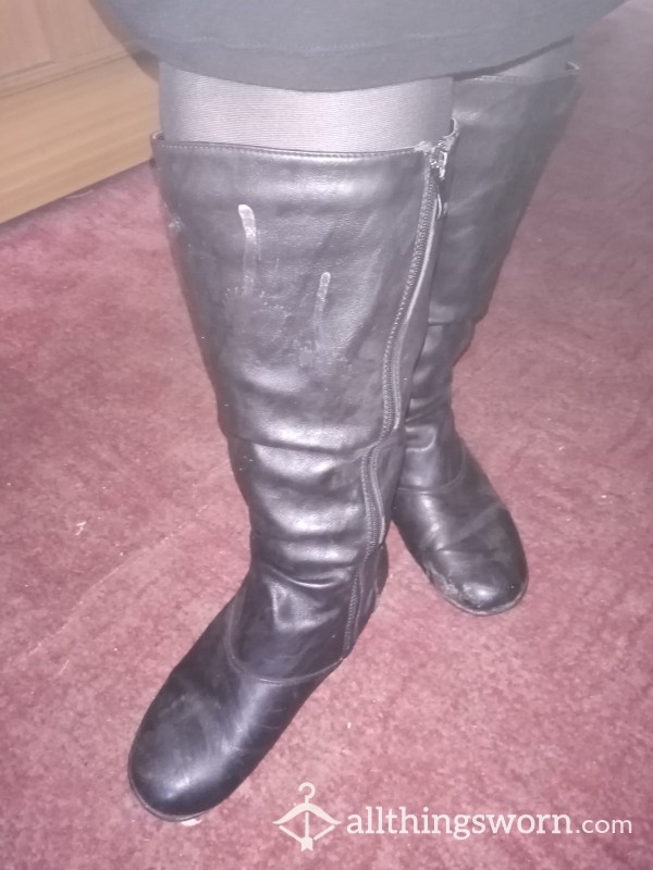 Very Well Worn Boots UK Size 6