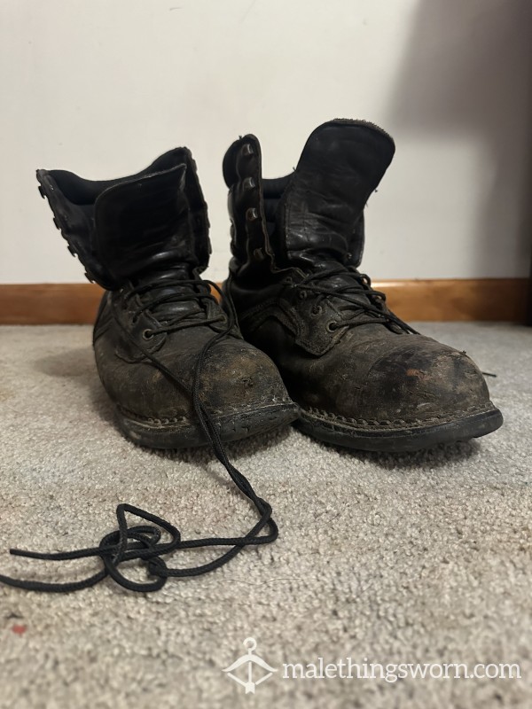 WELL Worn Red Wing Steel Toe Work Boots