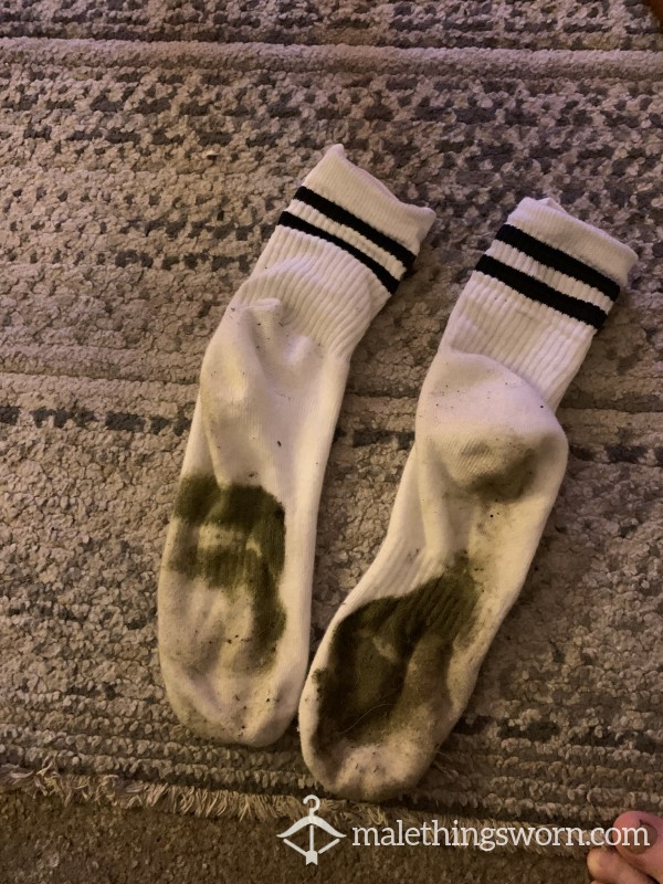 White Gym Socks (HEAVILY GRUBBY AND DIRTY) 😈🧦