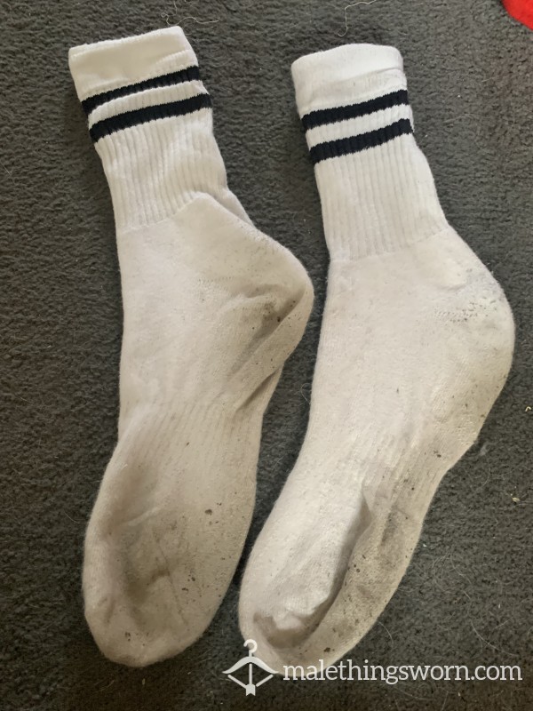 4 Day Worn White Dirty Grubby Gym Socks….filthy 😈