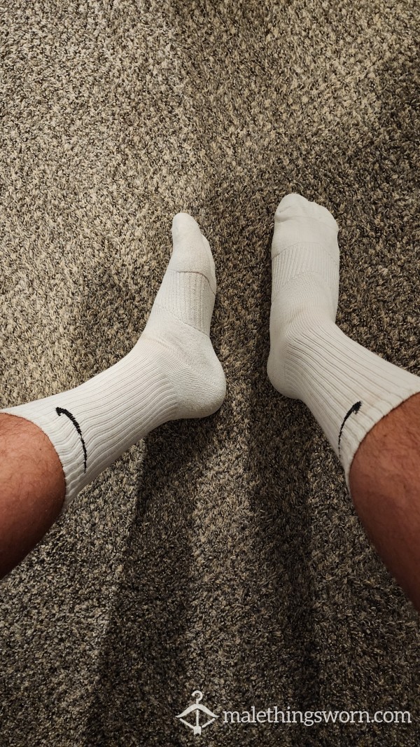 White Nike Mid-calf Socks