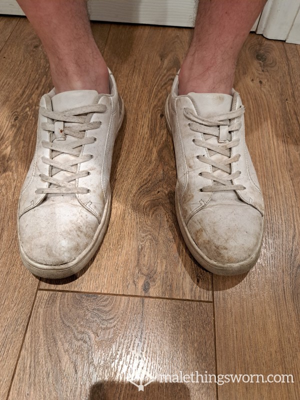 White Size 10 Unbranded Smelly Trainers