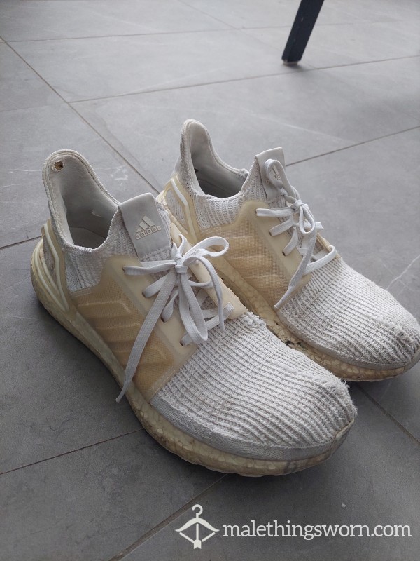 Worn Out Adidas Ultraboosts 9US
