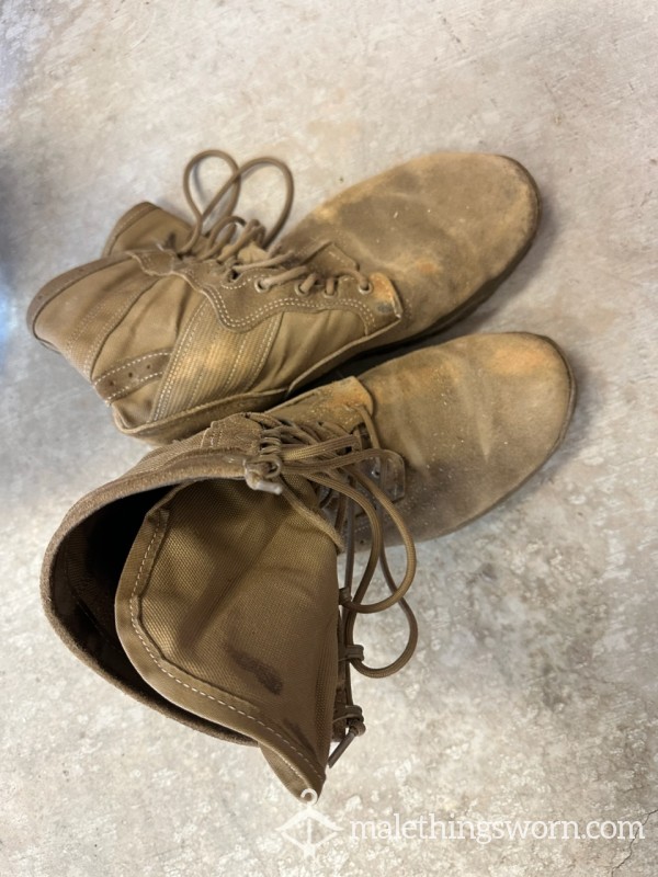 Worn Out US Military Boots Size 10R
