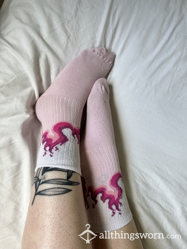 Worn Pink Flame Ankle Socks