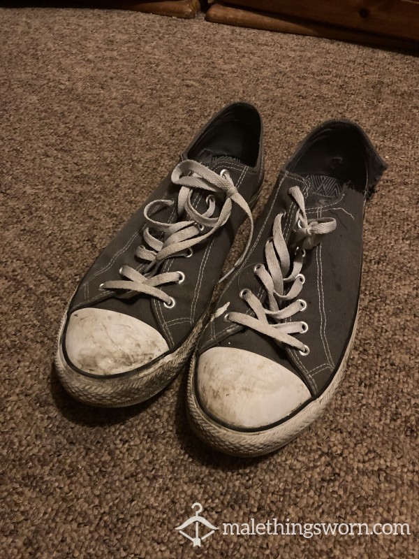 Worn Shoes, Worn Without Socks And With
